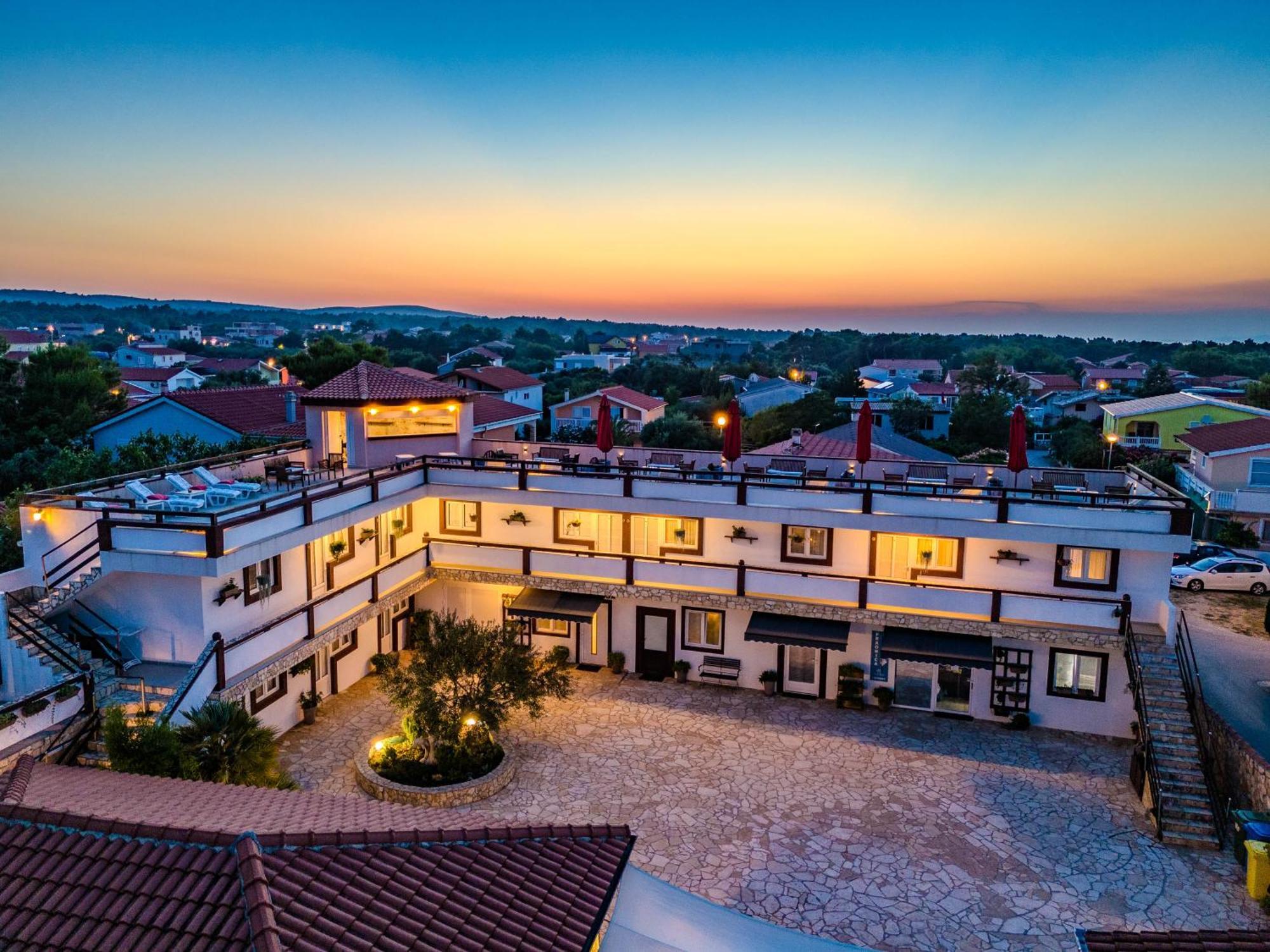 Guesthouse Kod Spavalice Vir Exteriör bild