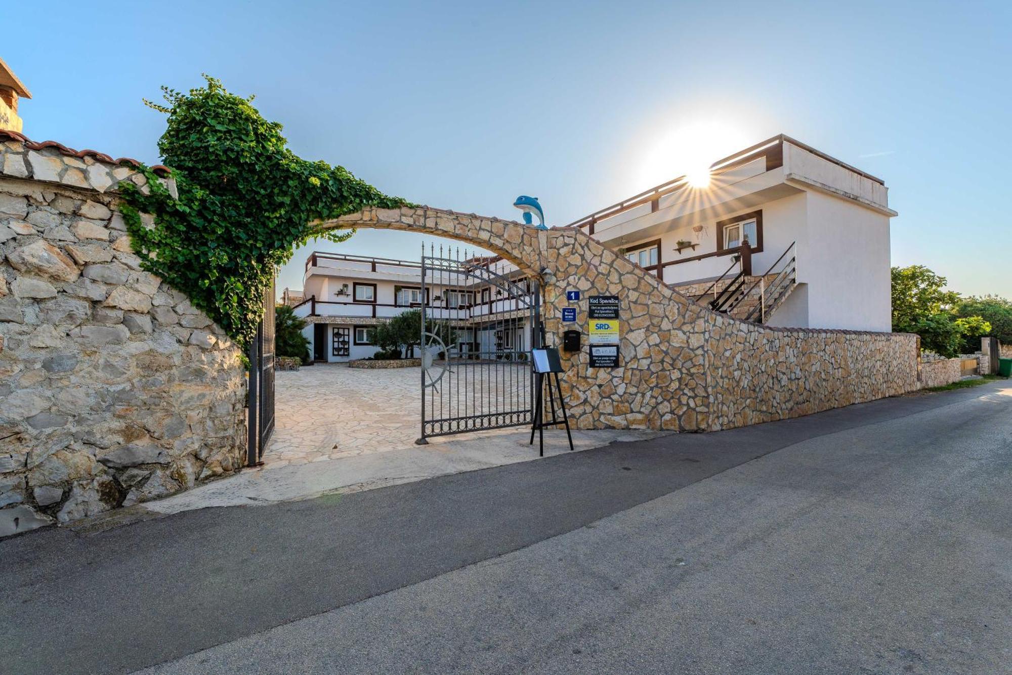 Guesthouse Kod Spavalice Vir Exteriör bild