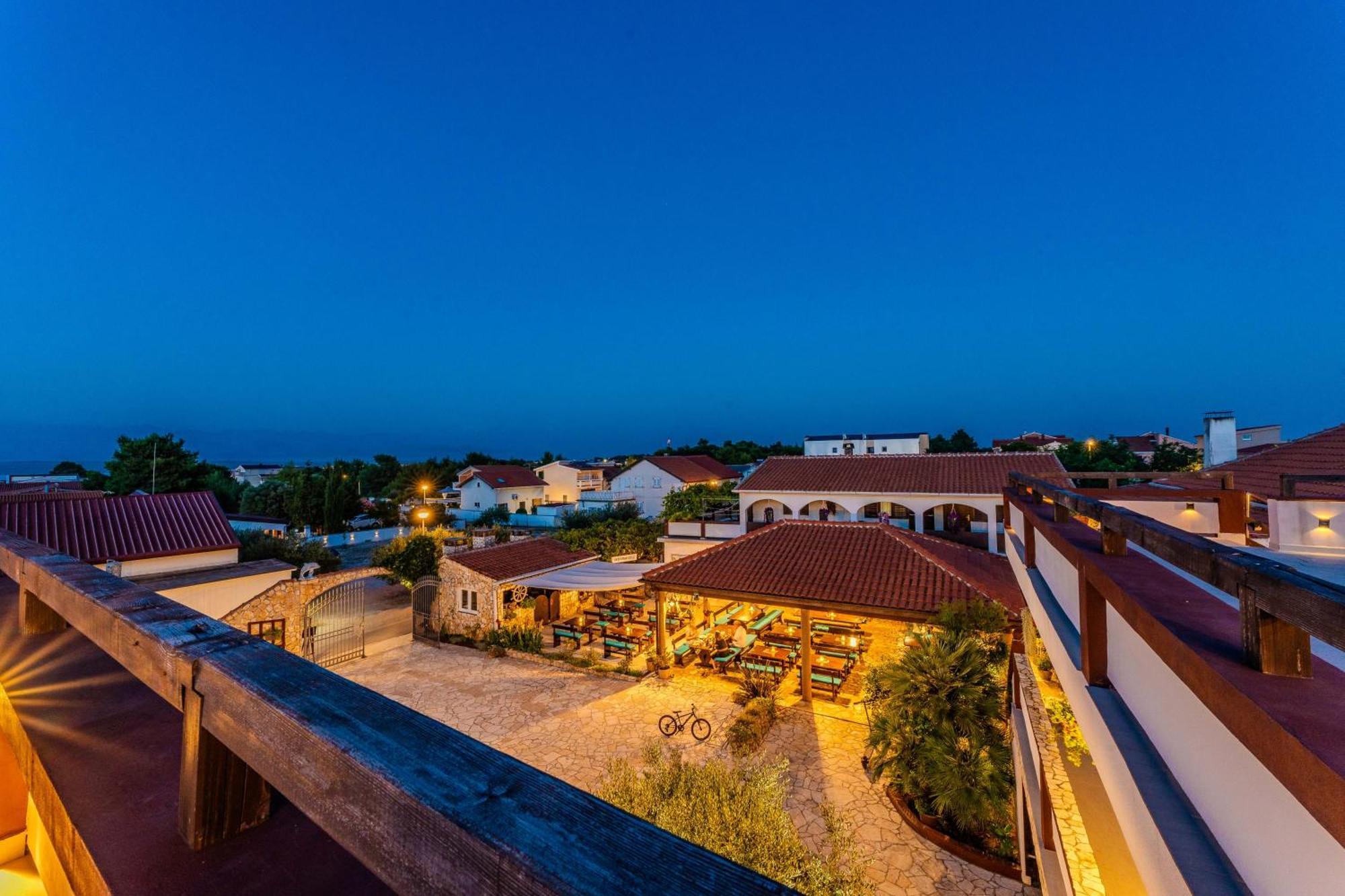 Guesthouse Kod Spavalice Vir Exteriör bild
